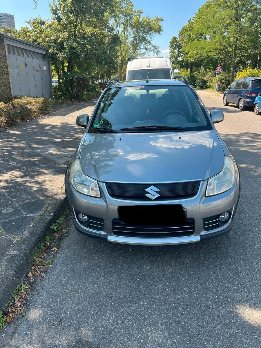 Suzuki SX4