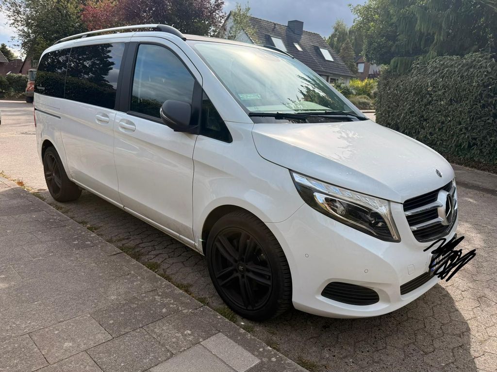 Image of Mercedes-Benz V 220