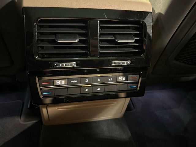 Touareg 4.0 TDI DSG 4M ATMOSPHERE IQ. LIGHT+AHK+