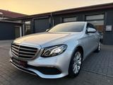 Mercedes-Benz E 220 d Limo. EXCLUSIVE/WIDESCREEN/ALCANTARA - Mercedes-Benz in Hannover