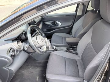 Toyota Yaris - 5
