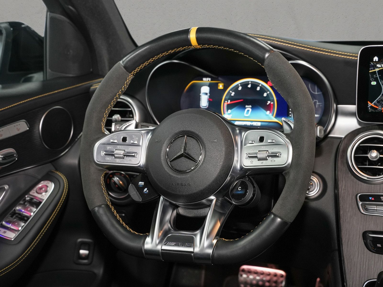 Fahrzeugabbildung Mercedes-Benz GLC 63 AMG S - Keramik|Magno|Perf.AGA|Aero|Pano