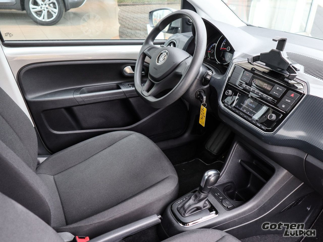 Fahrzeugabbildung Volkswagen e-up! e-up! Fahrerassistenzpaket CCS Bluetooth