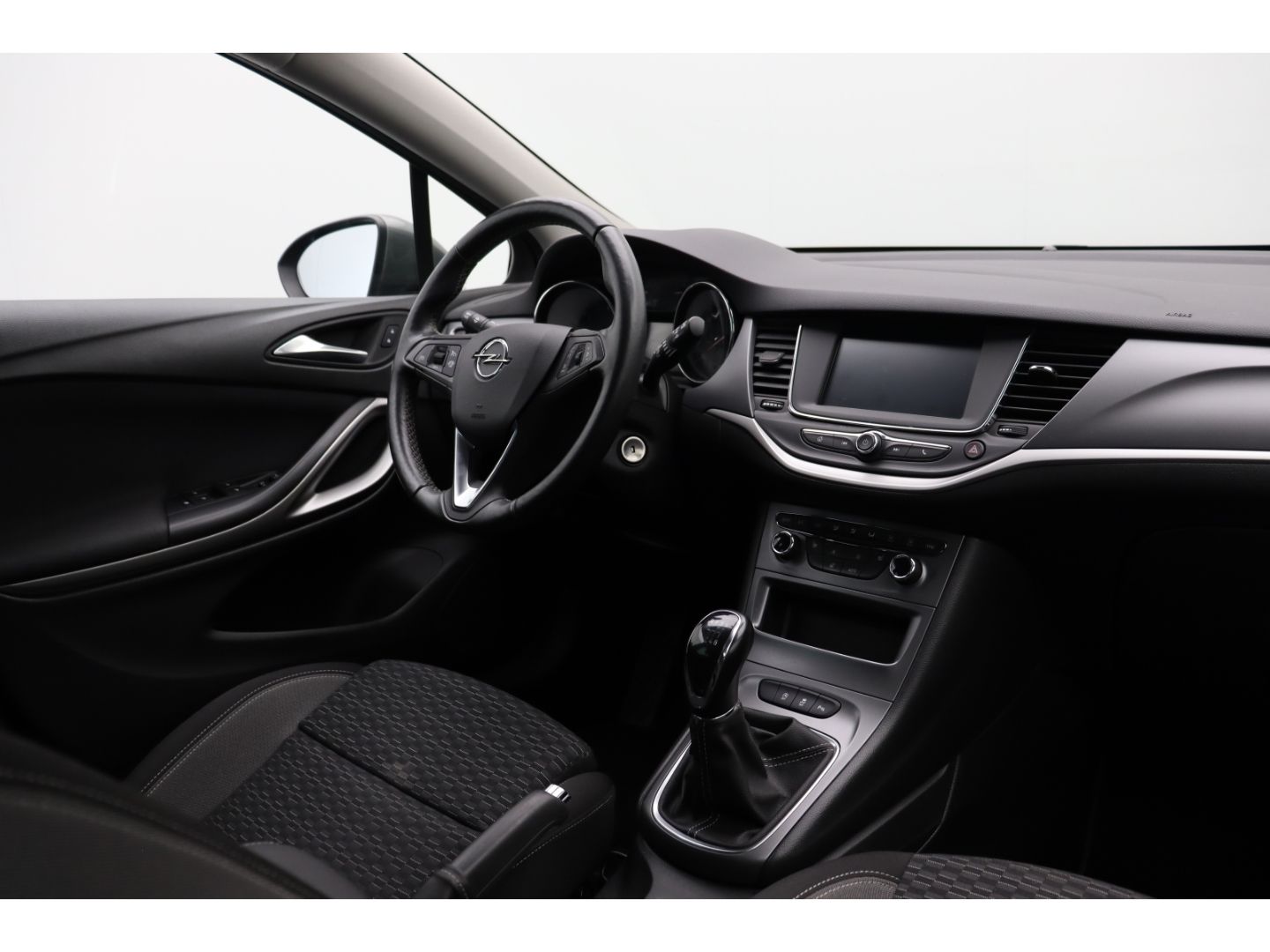 Fahrzeugabbildung Opel Astra K 120 Jahre Start Stop Navigation Kamera