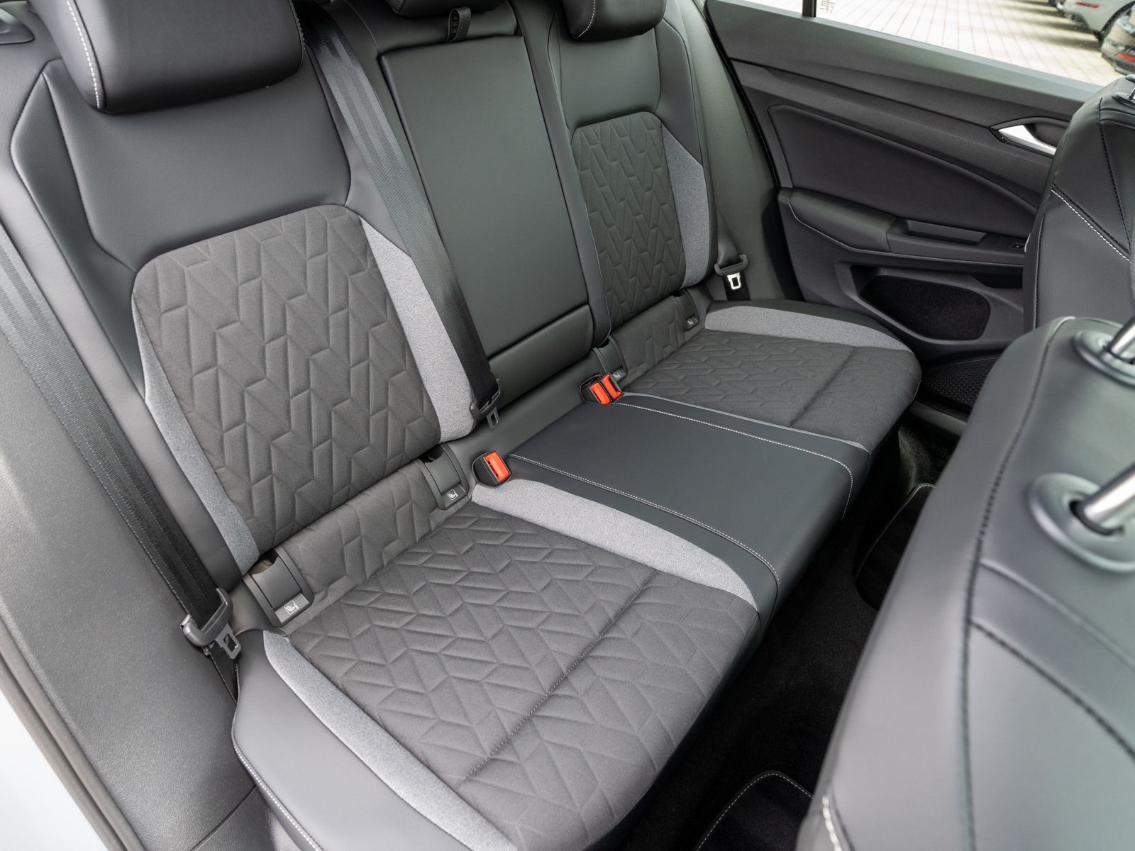 Volkswagen Golf - Bild 8