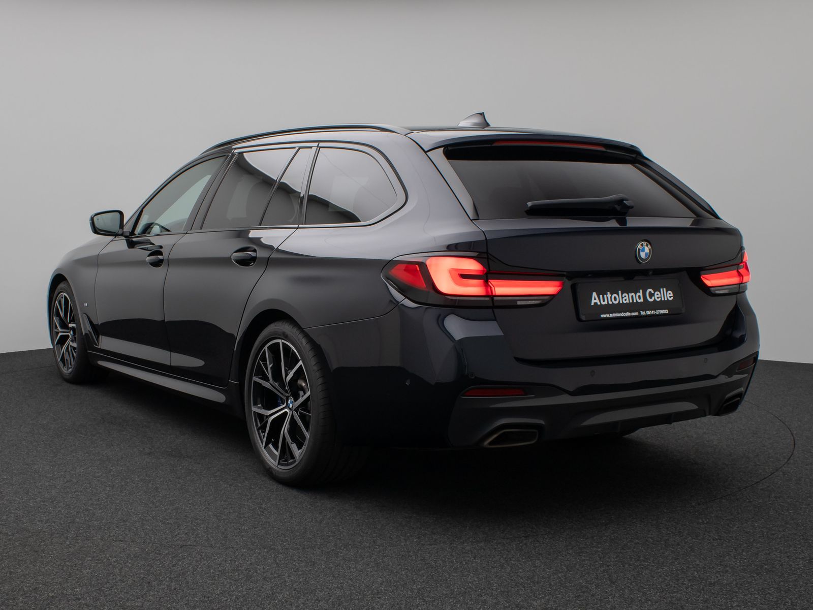 Fahrzeugabbildung BMW 540d xD M Sport Panorama DAB B&W Fernlichtassist