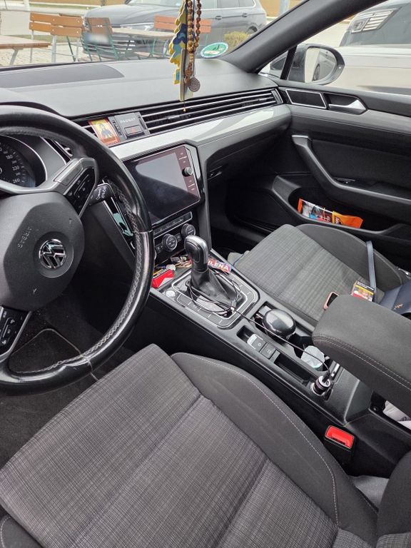 Image of Volkswagen Passat