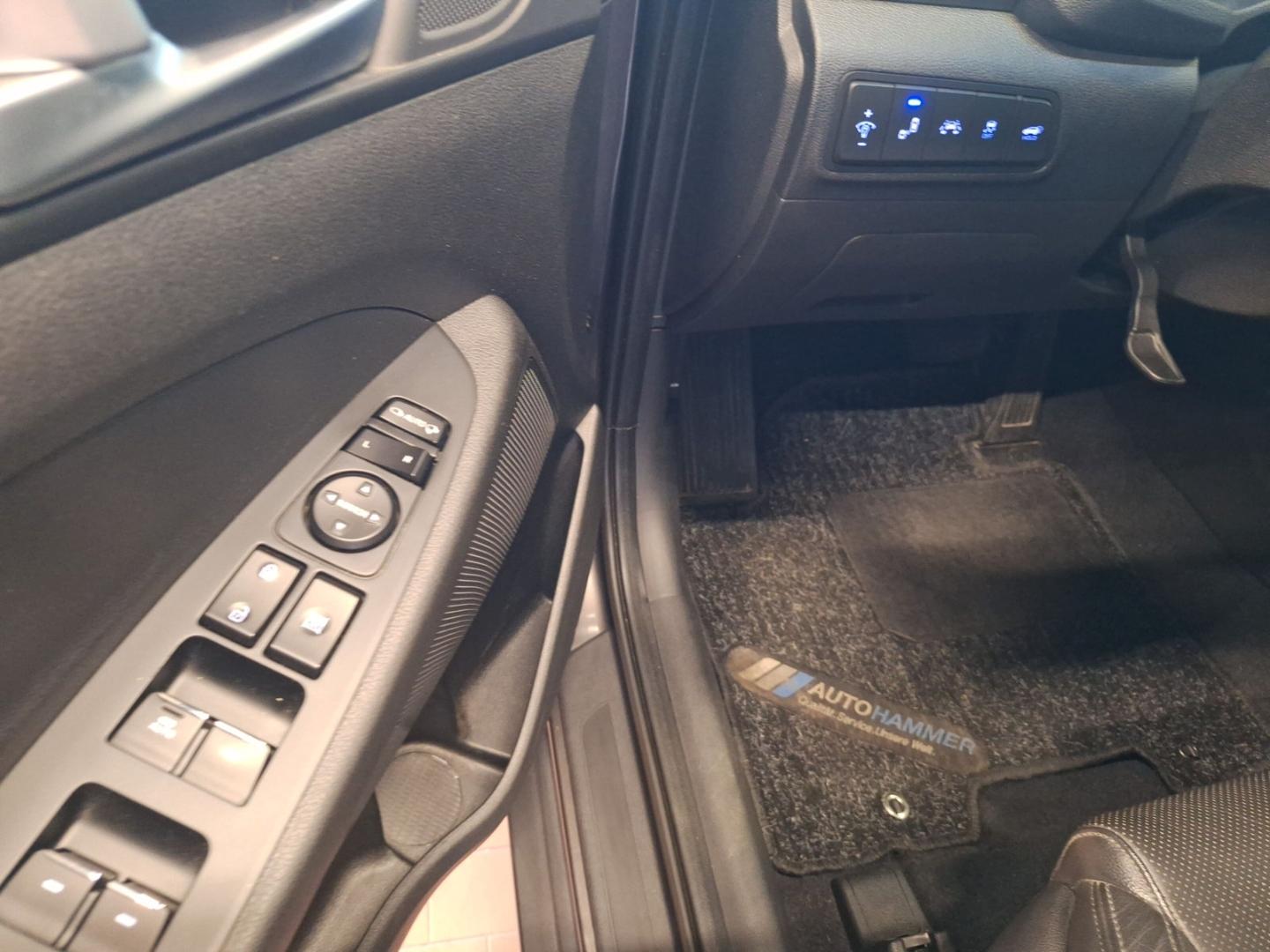 Hyundai Tucson 1.6T 4WD DCT PREMIUM Leder Navi Sich.-P.