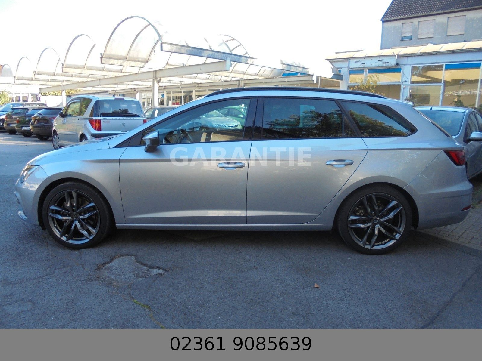 Fahrzeugabbildung SEAT Leon ST FR 2.0 TDI/Automatik/Panorama/Navi/