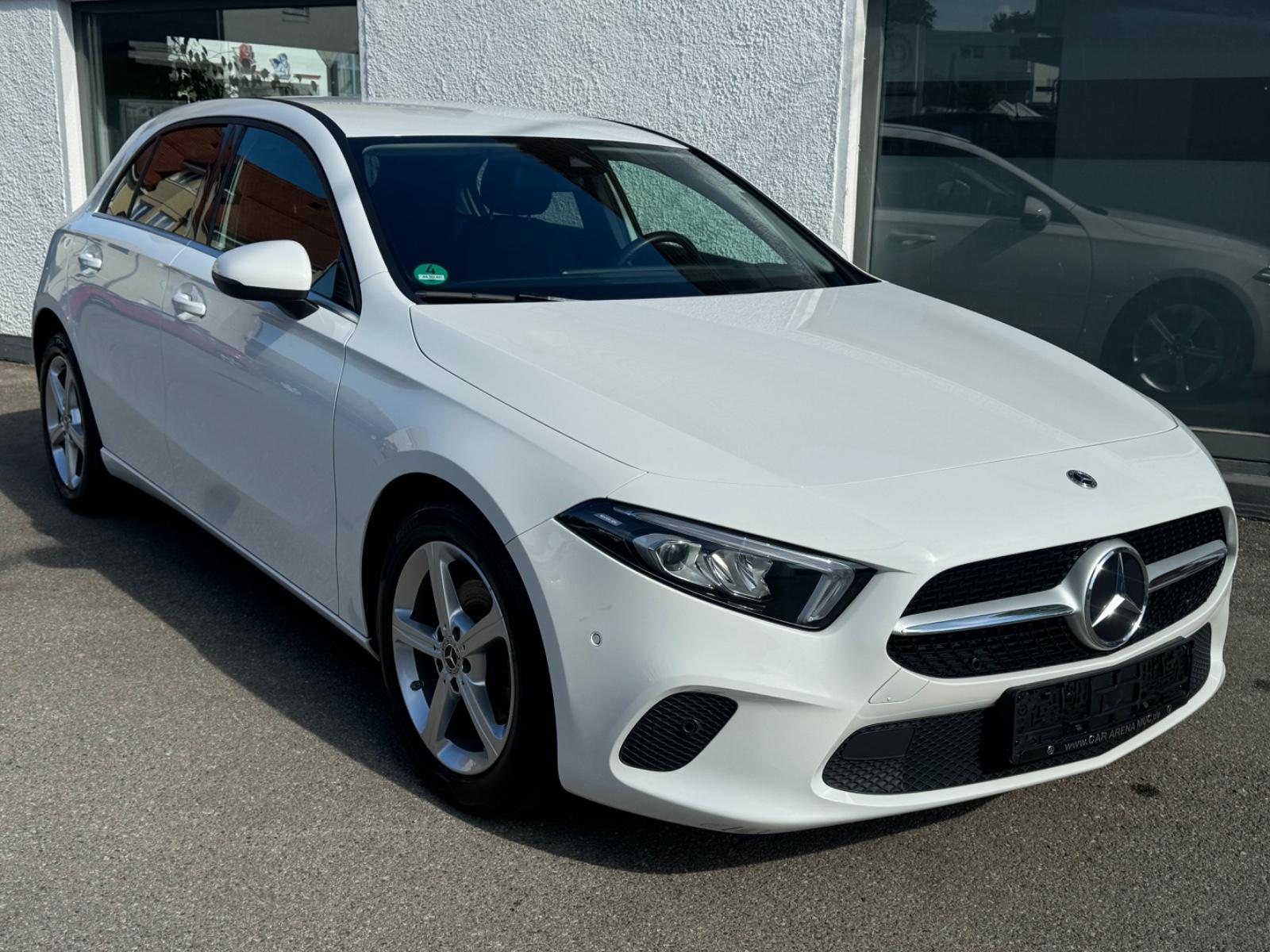 Mercedes-Benz A 180D Automatik~Led~Leder~Navi~Sitzheiz.~8-Fach