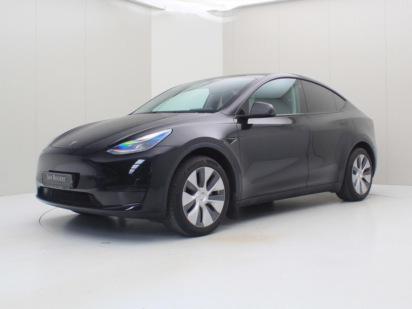 Tesla Model Y Standard RWD Plus 299pk 95.1% SoH [ AMD