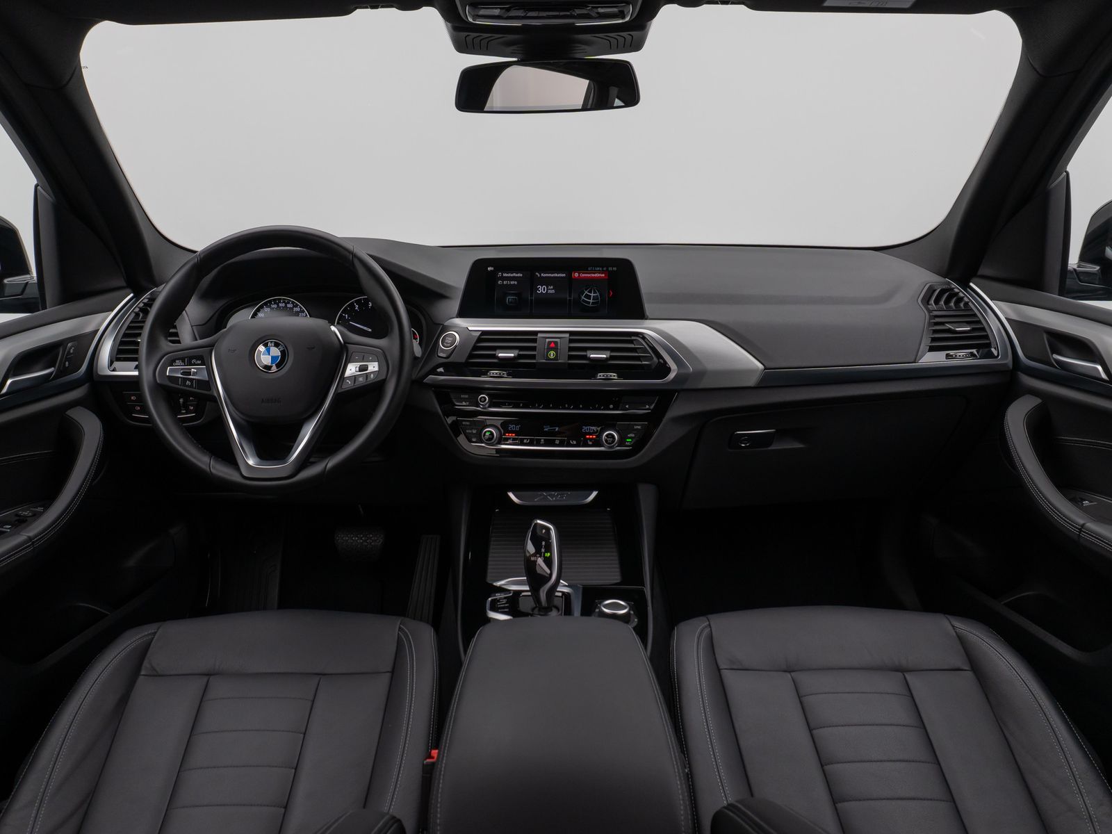 Fahrzeugabbildung BMW X3 xD20i ADVANTAGE DAB GeschwindigReg PDC Leder