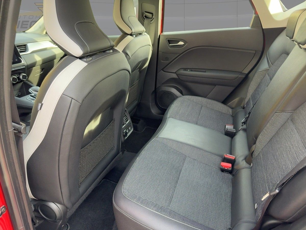 Fahrzeugabbildung Renault Captur II Intens E-Tech Plug-In Hybrid 160