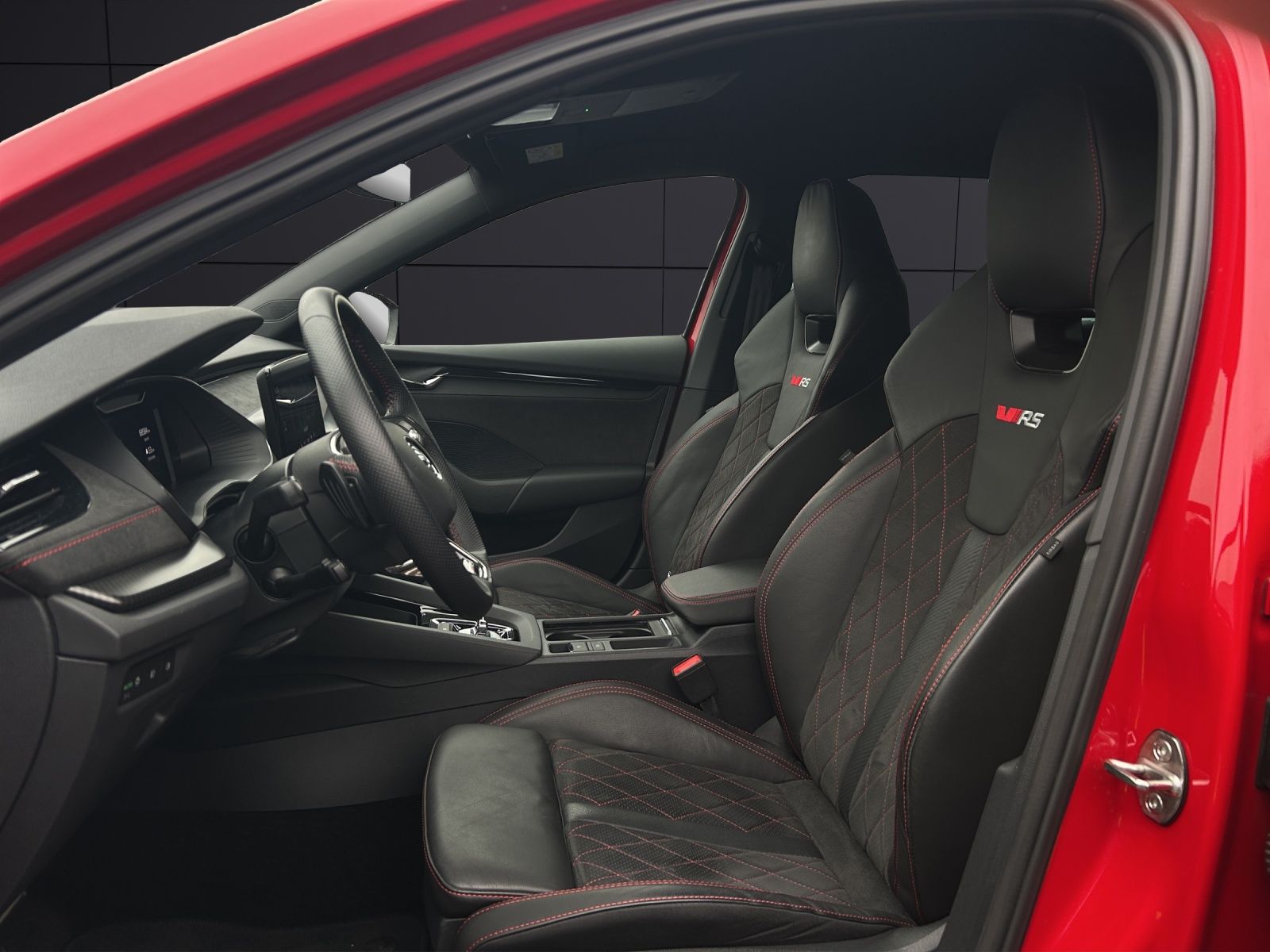 Fahrzeugabbildung SKODA Octavia Combi TDI RS DSG Matrix Navi HUD ACC RFK