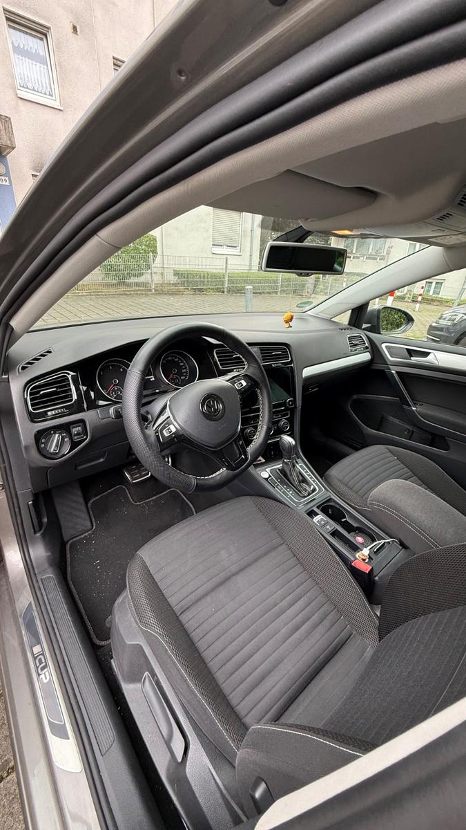 Volkswagen Golf 1.6 TDI DSG CUP KEYLESS GO