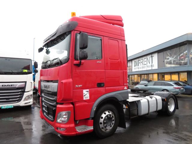 DAF XF 450 FT SPACE CAB ADR