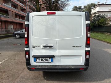 Renault Trafic - 4