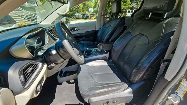 Chrysler Pacifica 3,6 Touring L 2022 +7 weitere SALE!!!!!