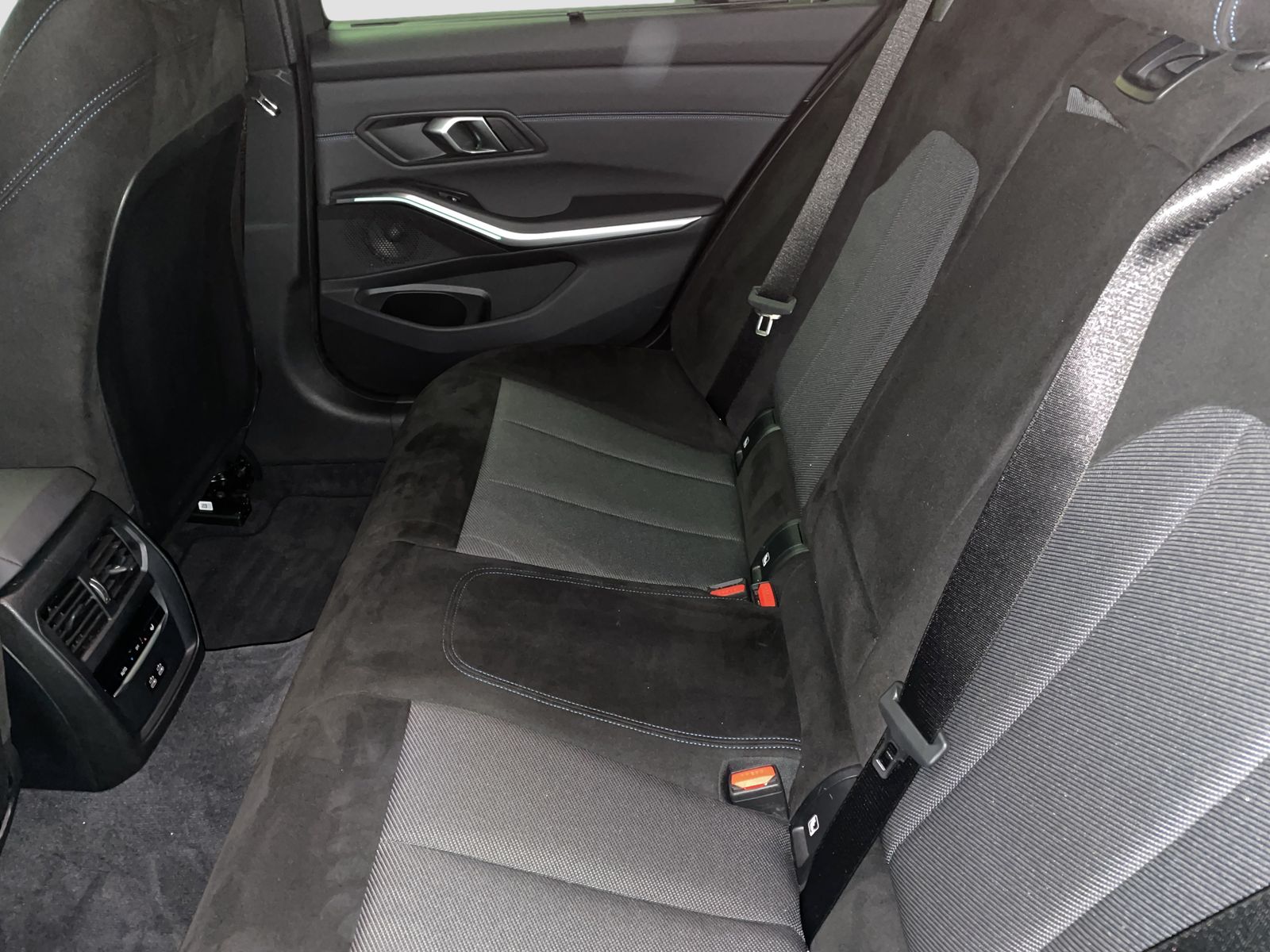 BMW 320 - Bild 12