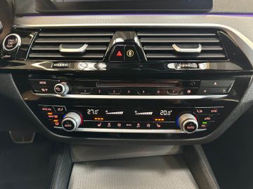 MYAUTOCENTER – Gebraucht- und Jahreswagen mit Werkstattservice in Pfaffenhofen BMW 540 d xDrive M Sport*AHK*LED*Individual*