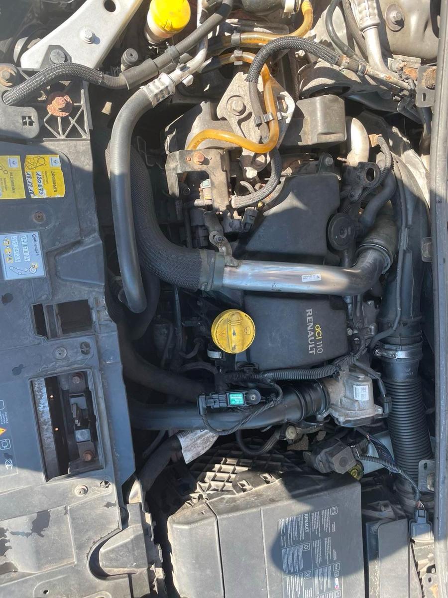 Renault Megane 2011 — interior
