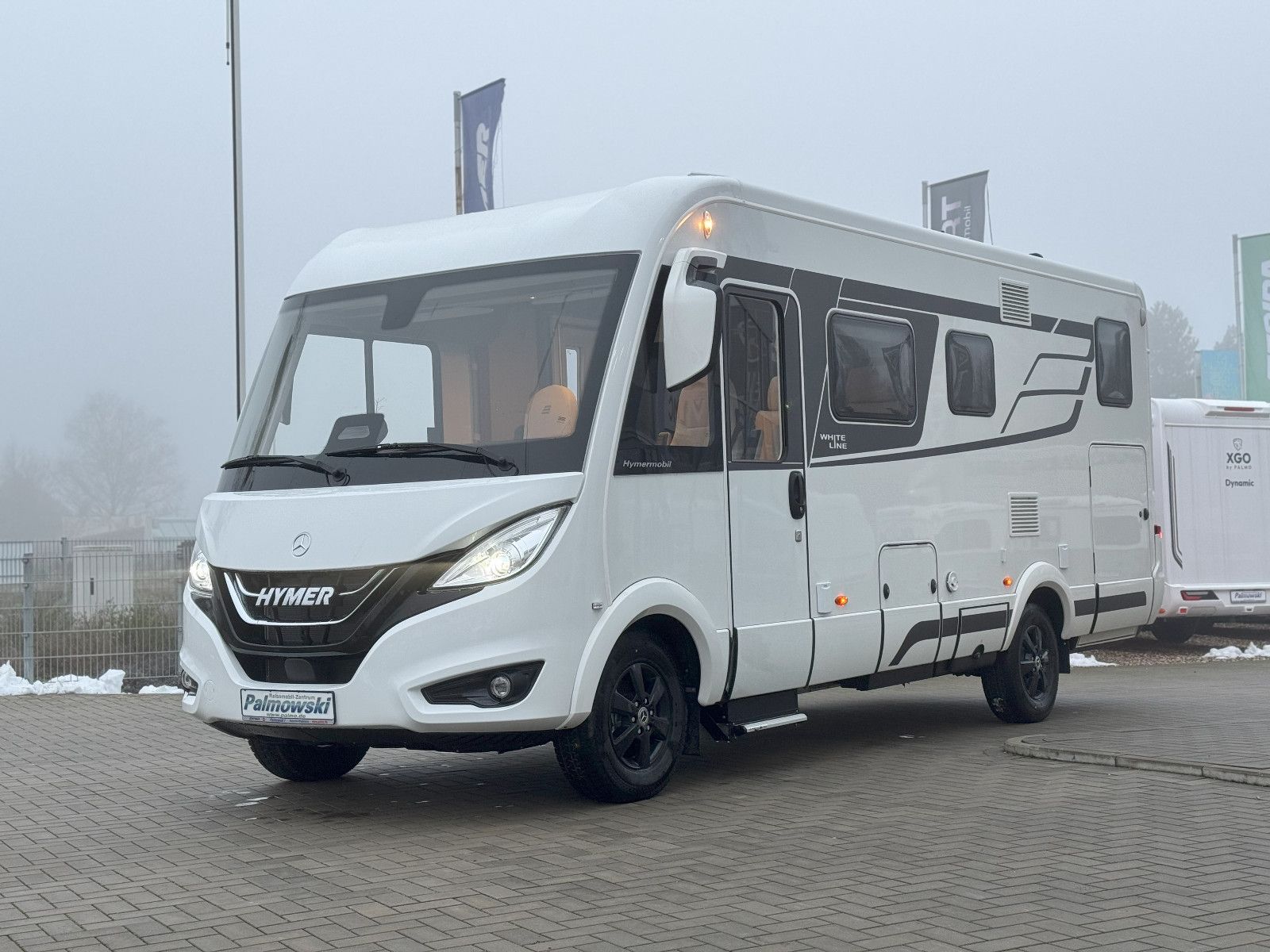 Fahrzeugabbildung HYMER / ERIBA / HYMERCAR B-Klasse MC-I White Line 600 - Vollausstattung!