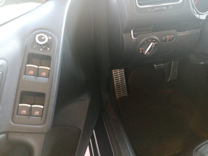 Fahrzeugabbildung Volkswagen Golf VI Cabriolet 2.0 TSI DSG GTI