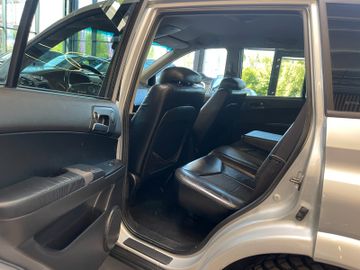 Ssangyong Kyron  Xdi 4x4 *KLIMAAUTOMATIK*LEDER*TÜV-102025
