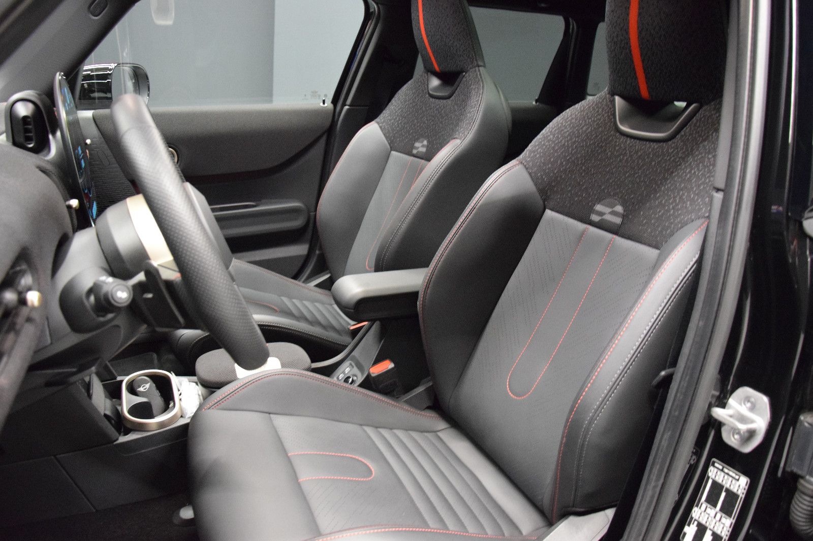 Fahrzeugabbildung MINI Cooper C John Cooper Works Trim HuD Pano Leder