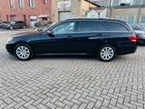 Mercedes-Benz E 250 T-Modell E 250 PDC XENON NAVI ABW AAT - Mercedes-Benz E 250 mit Diesel-Antrieb: Automatik