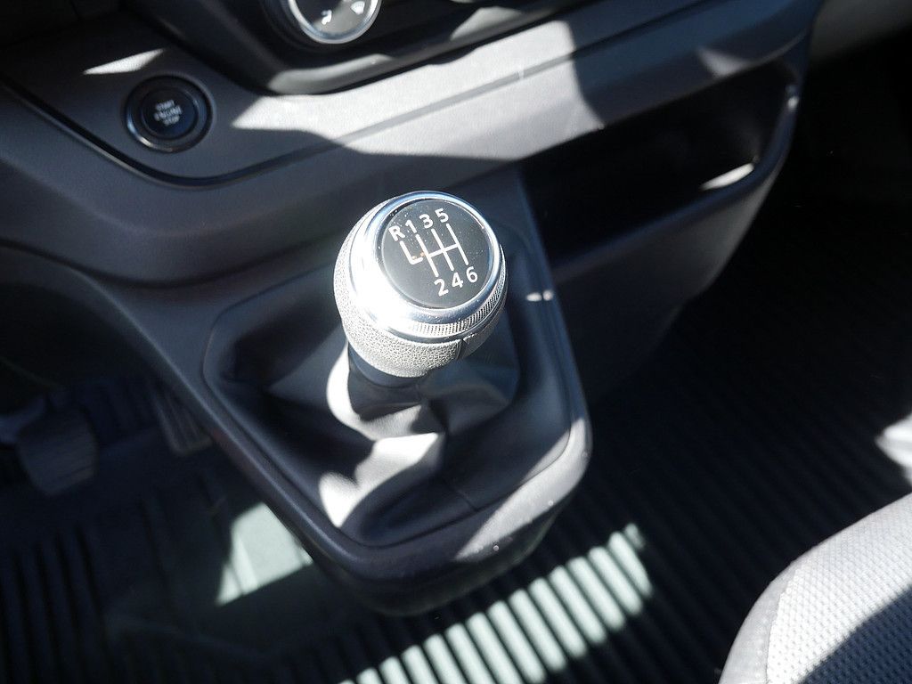 Fahrzeugabbildung Renault Trafic Komfort L1H1 Blue dCi 110 PDC AHK LED