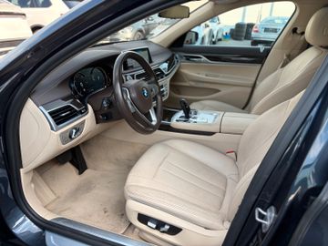 BMW 730 - 9