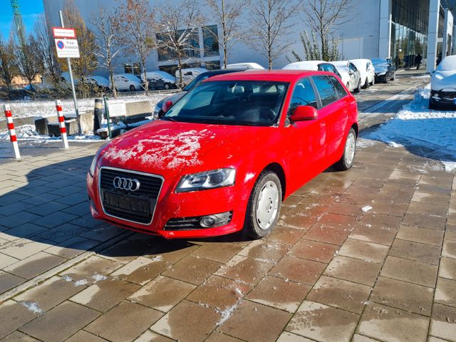 Audi A3 Sportback 2.0 TDI KLIMAAUT.SITZH.TEMPOMAT 1HA