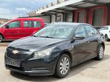 Chevrolet Cruze Basis - Chevrolet Cruze: Schwarz