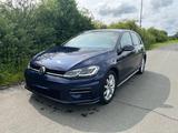 Volkswagen Golf VII 1.5 TSI DSG R-Line Highline - Gebrauchtwagen in Gießen