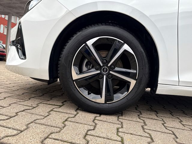 Astra GS 1.2 Turbo  APPLE/ANDROID KEYLESS SHZ LH