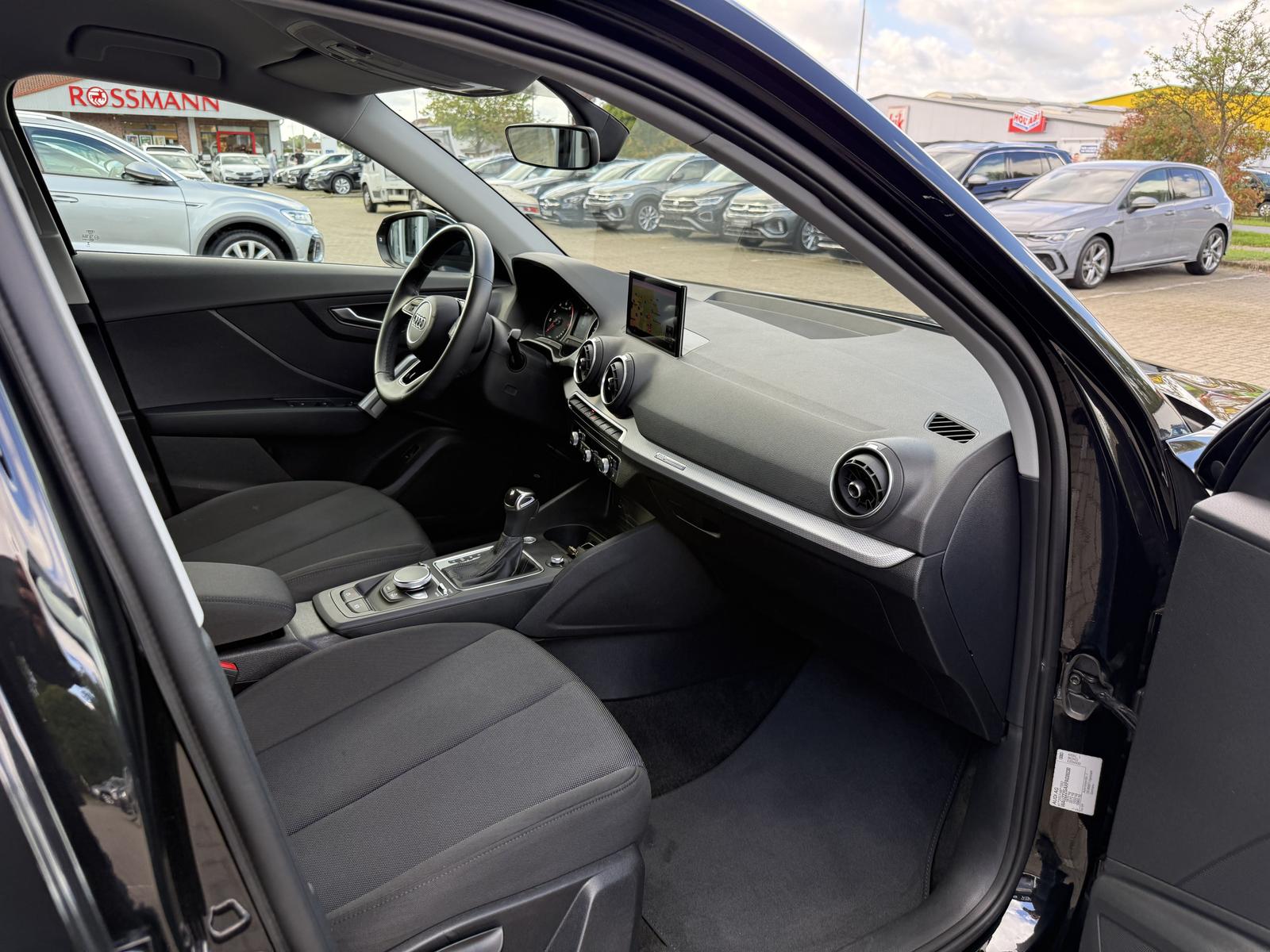 Audi Q2 35 TFSI Advanced,R-Kamera,Kessy,Navi,2-Zonen
