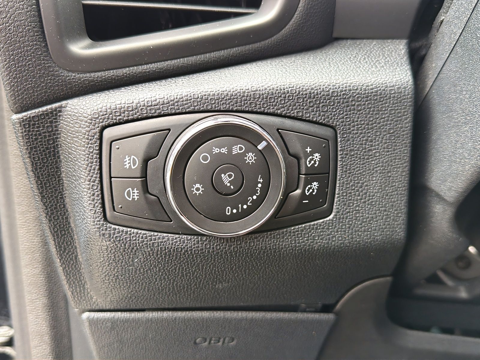 Fahrzeugabbildung Ford EcoSport 1.0 ST-LINE AHK LEDER KLIMAAUT.NAVI PDC