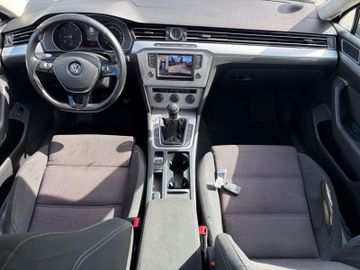 Volkswagen Passat - 5