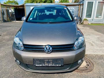 Volkswagen Golf - 1