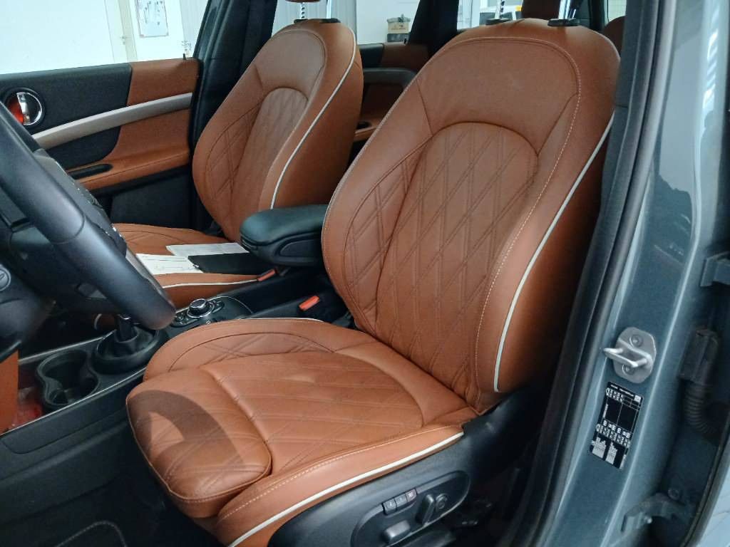 Fahrzeugabbildung MINI Countryman Cooper MINI Yours Trim Premium Plus