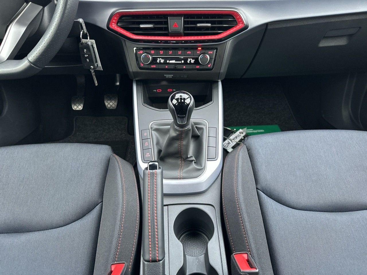Fahrzeugabbildung SEAT Arona FR 1.0 TSI 110 PS 6-Gang