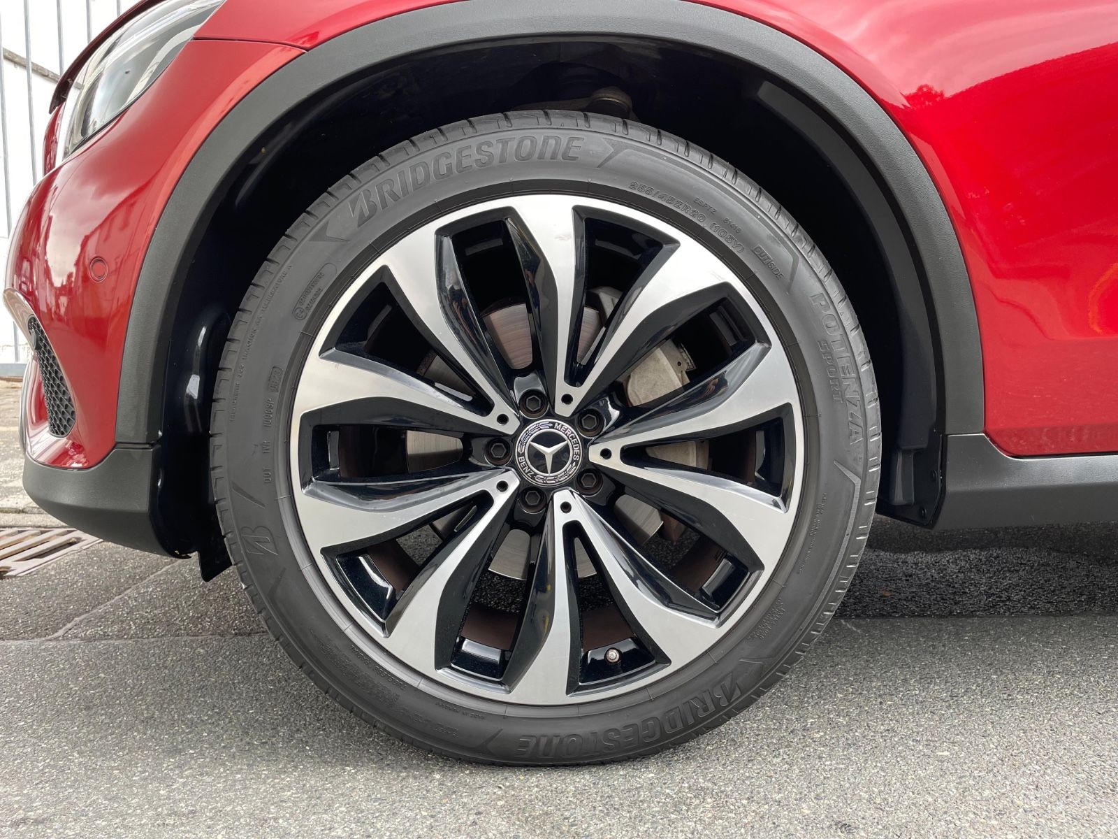 Fahrzeugabbildung Mercedes-Benz GLC 300 Coupe 4-Matic |Leder|Navi|Kamera|20"|AHK