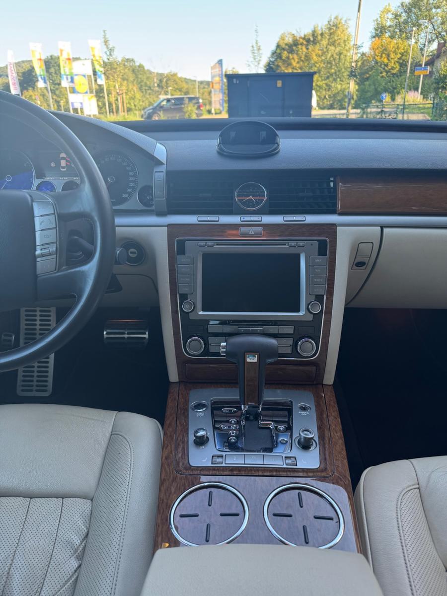 Volkswagen Phaeton 3.0 V6 TDI lang 4MOT. Tiptronic 5-Si...