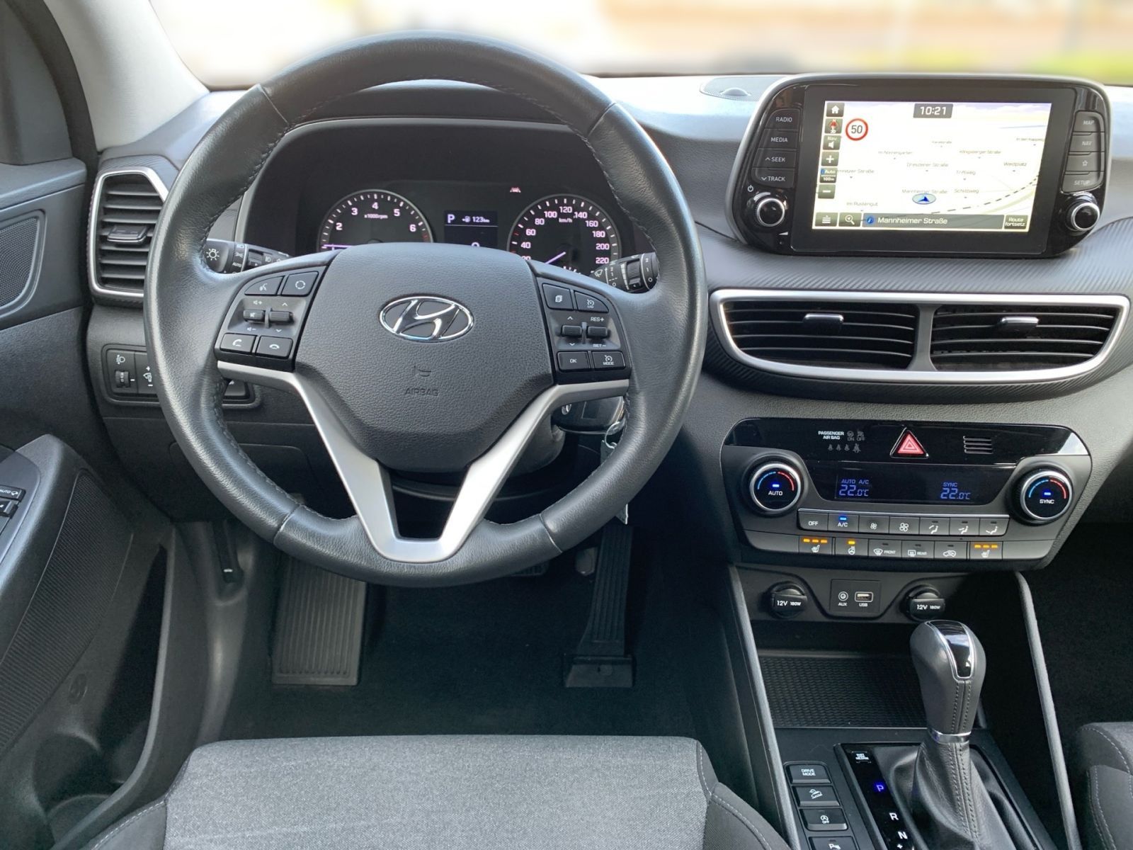 Fahrzeugabbildung Hyundai TUCSON 1.6 Turbo 7-DCT Advantage Navi 1Hd