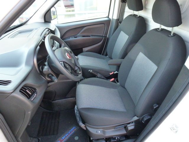 Fahrzeugabbildung Fiat Doblo KaWa SX 1.6 Mjet (100 PS)