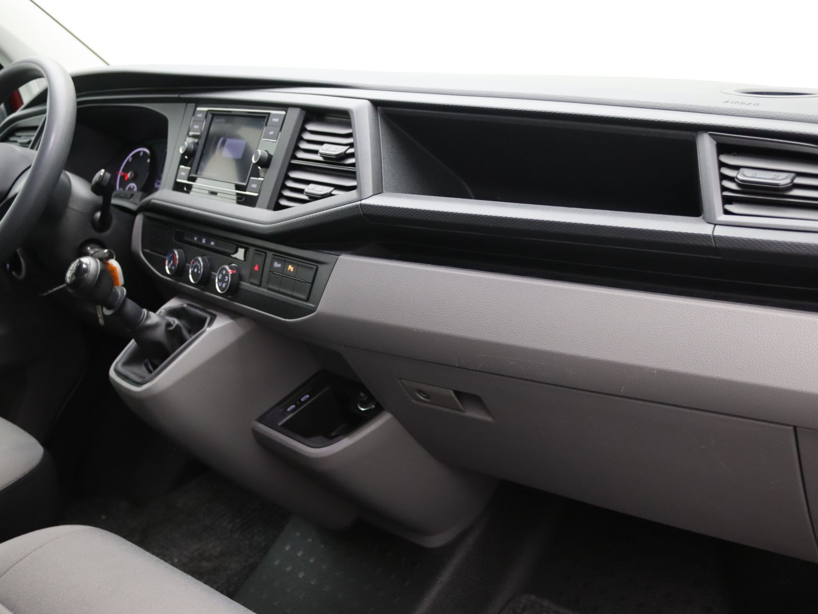 Volkswagen T6 Kombi - Bild 12