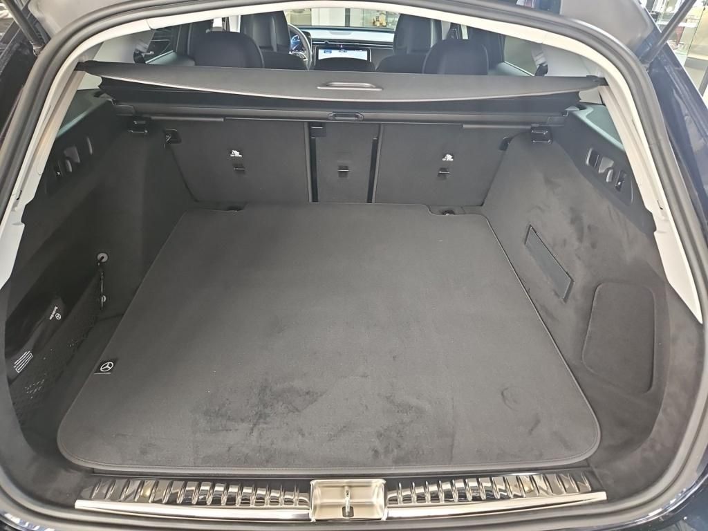 Fahrzeugabbildung Mercedes-Benz E 220 d 4M T-Modell +EDITION-AVANTGARDE+AHK+BURM