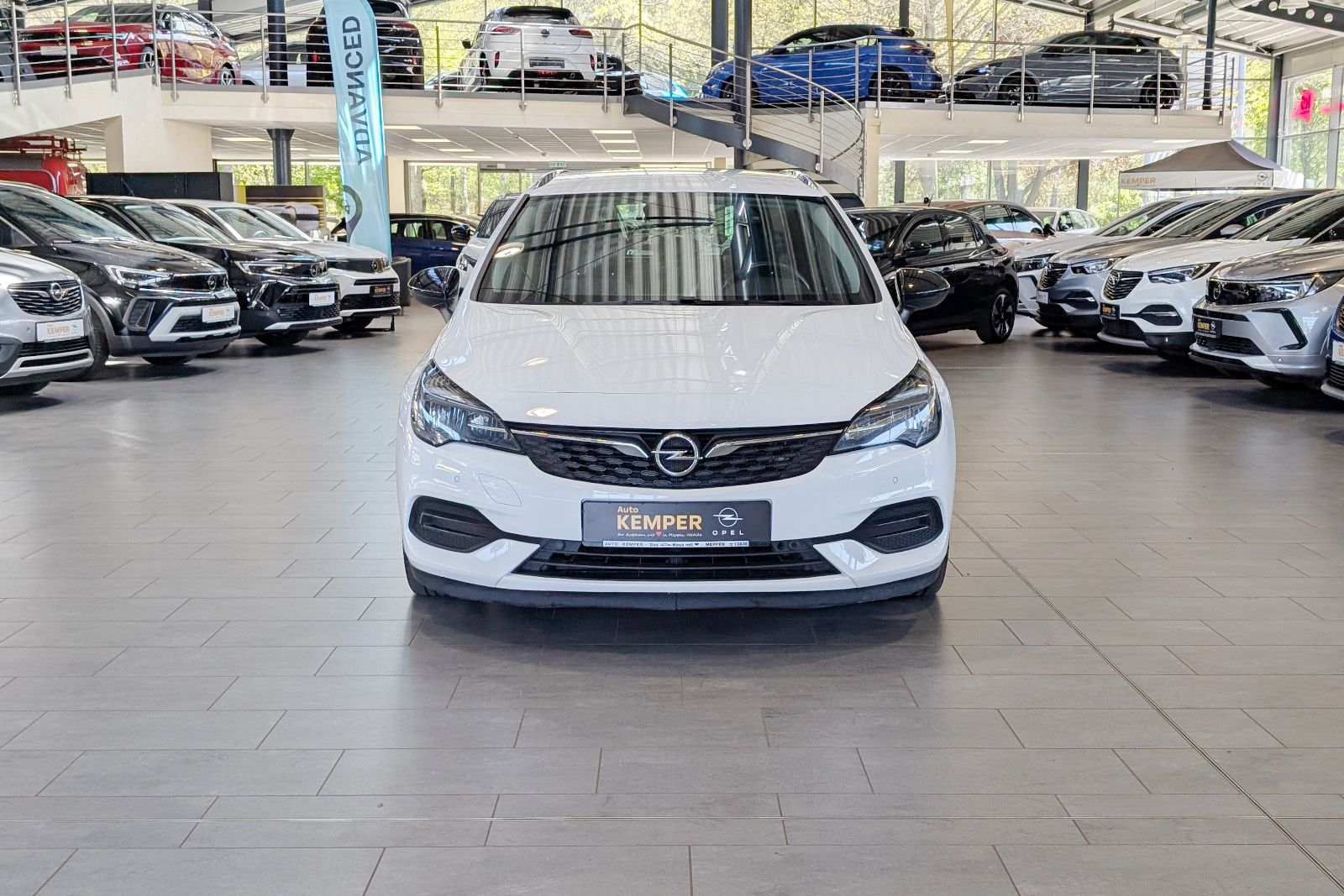 Opel Astra ST 1.5 D Business Elegance Autom. *Navi* imagem 2