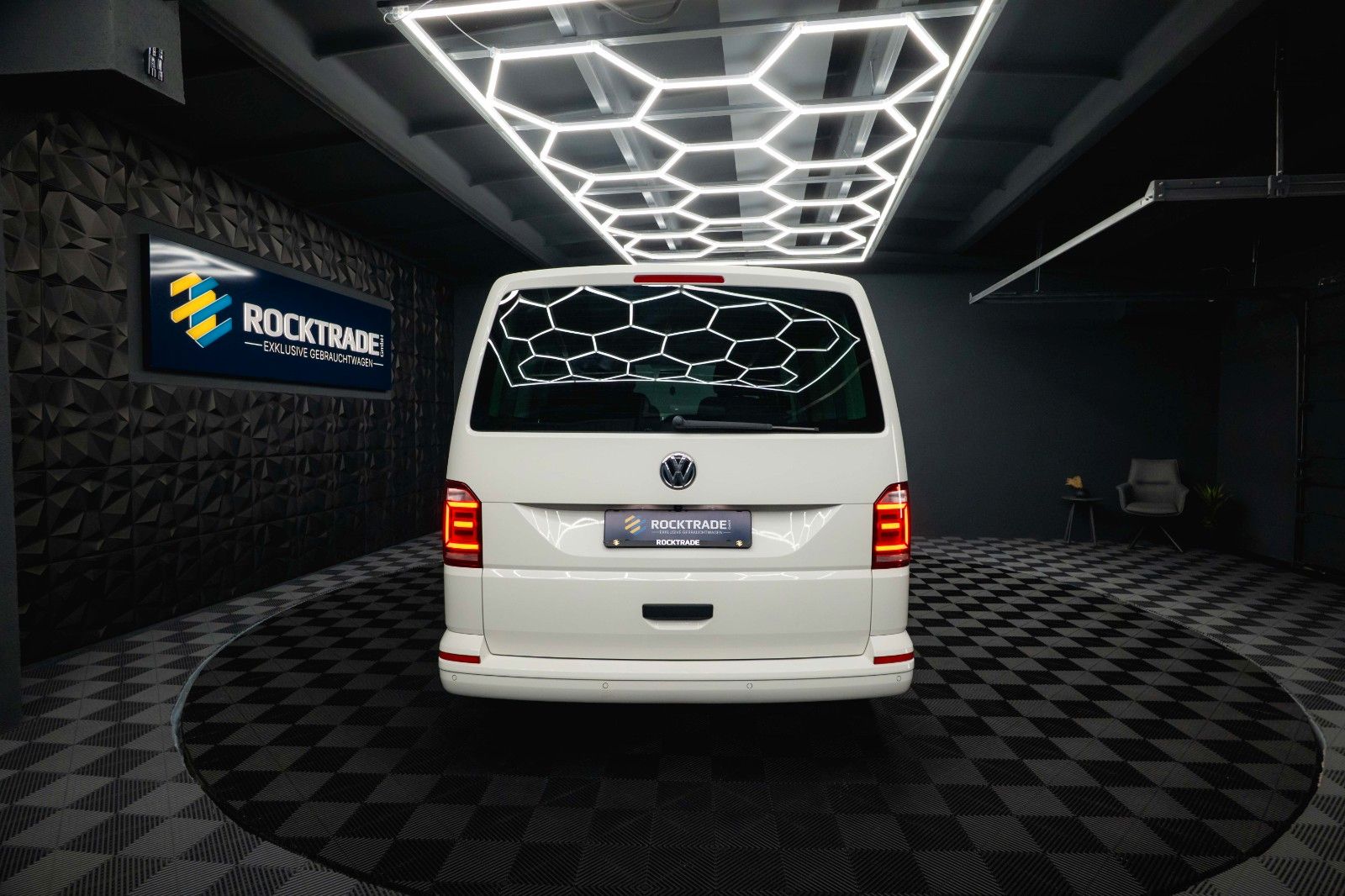 Fahrzeugabbildung Volkswagen T6 Multivan 2.0 TSI Behindertenumbau *LED*ACC*